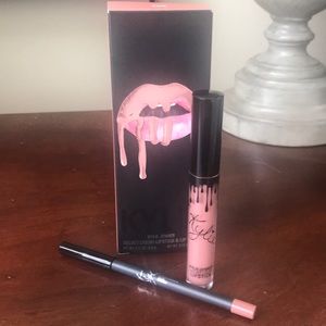 Kylie Jenner Velvet Liquid Lipstick & Lip Liner